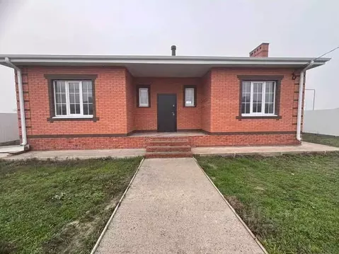 Дом в Ростовская область, Неклиновский район, с. Новобессергеневка ул. ...