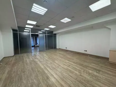 Офис в Санкт-Петербург Уральская ул., 4 (79 м)