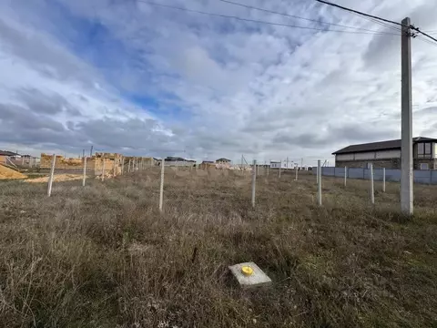 Участок в Крым, Симферопольский район, с. Мирное ул. Руслана Казакова ...