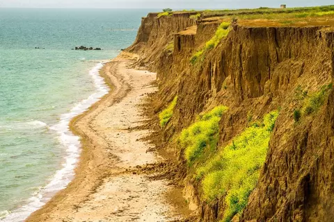 Дом в Краснодарский край, Темрюкский район, Тамань ст-ца ул. ...