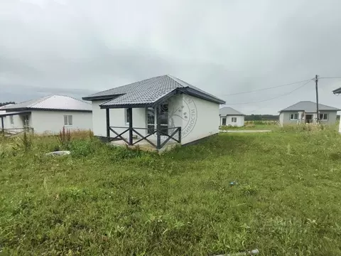 Дом в Свердловская область, Сысертский муниципальный округ, д. Ключи ...