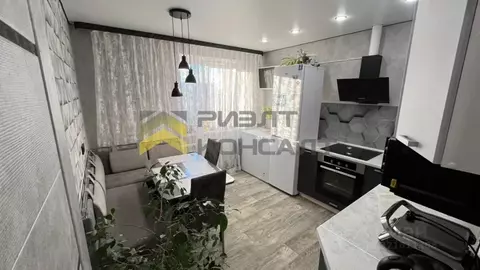 1-к кв. Омская область, Омск ул. 10 лет Октября, 141 (34.0 м)