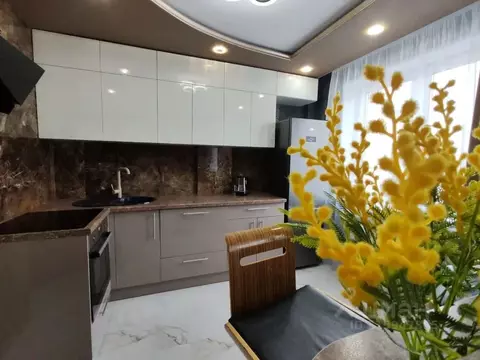 Студия Свердловская область, Екатеринбург ул. Спутников, 16 (35.0 м)