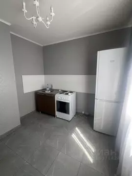 2-к кв. Курская область, Курск просп. Вячеслава Клыкова, 35 (57.0 м)