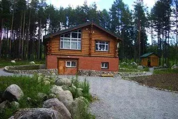 Дом в Карелия, Медвежьегорск ул. Омелина, 9 (200 м)