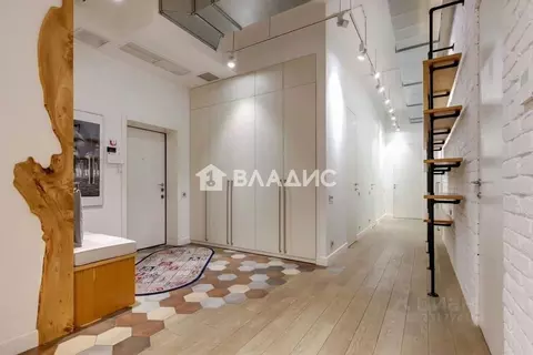 4-к кв. Москва Трубецкая ул., 12 (172.0 м)