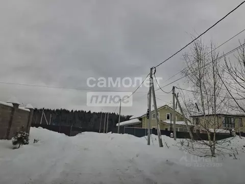 Участок в Москва с. Красная Пахра, ул. Октябрьская (6.5 сот.)