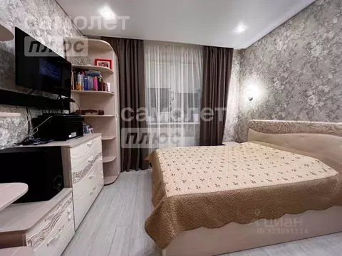 2-к кв. Тюменская область, Тюмень ул. Дмитрия Менделеева, 2 (52.0 м)