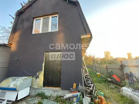 Дом в Свердловская область, Екатеринбург ул. Волховская (94 м)