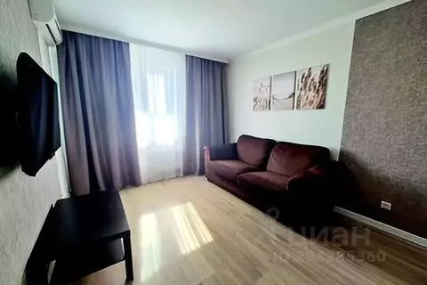 1-к кв. Самарская область, Тольятти ул. 70 лет Октября, 49 (40.0 м)