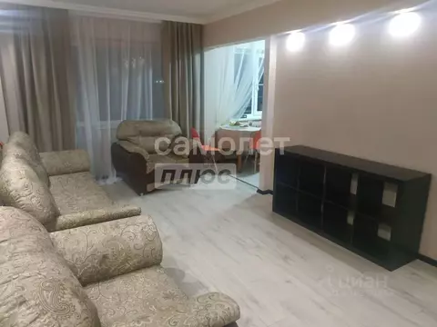 3-к кв. Омская область, Омск Городок Нефтяников мкр, ул. 22 Апреля, 44 ...