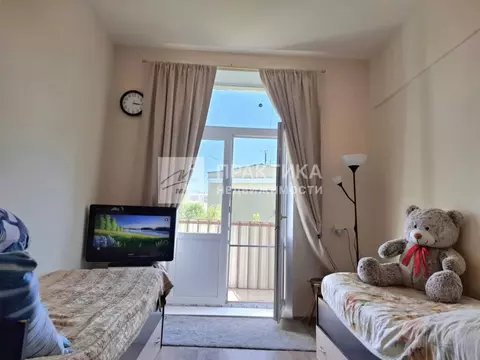 Продается 4-комнатная квартира