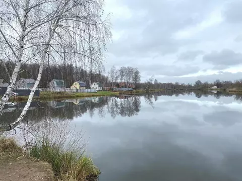 Продается участок в КИЗ Веселые Пруды