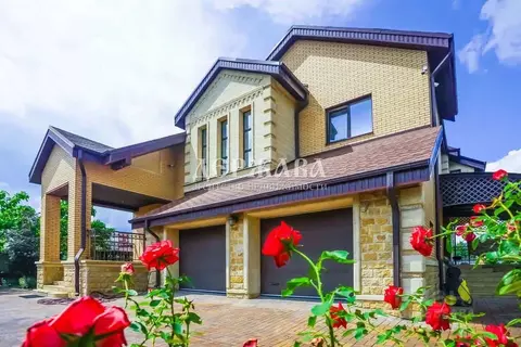 Коттедж в Белгородская область, Старый Оскол Тополиная ул. (262 м)