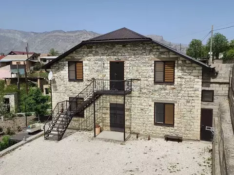 Дом в Дагестан, Гунибский район, Чохский сельсовет, с. Коммуна ул. ...