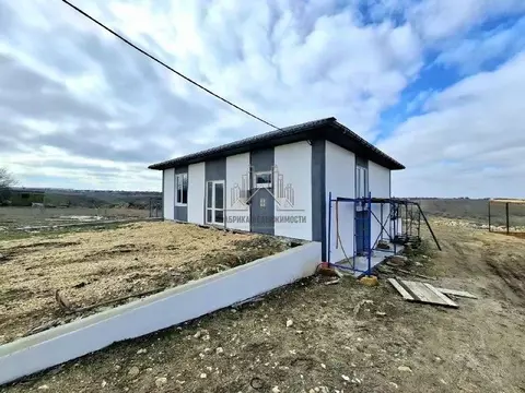 Дом в Крым, Симферопольский район, Молодежное пгт ул. Родниковая (100 ...