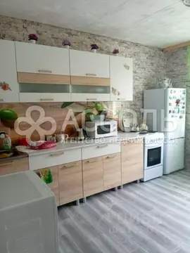 2-к кв. Омская область, Омск ул. 4-я Заречная, 4/1 (52.0 м)