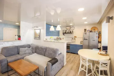 4-к кв. Алтайский край, Барнаул Социалистический просп., 117 (89.5 м)