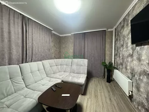 2-комнатная квартира: Тобольск, 15-й микрорайон, 28 (60 м)