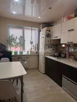 2-к кв. Волгоградская область, Волгоград ул. 8-й Воздушной Армии, 34 ...