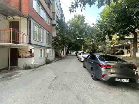 2-к кв. Дагестан, Махачкала ул. Азиза Алиева, 3 (55.0 м)