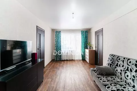 2-к кв. Омская область, Омск Городок Нефтяников мкр, ул. 19-го ...