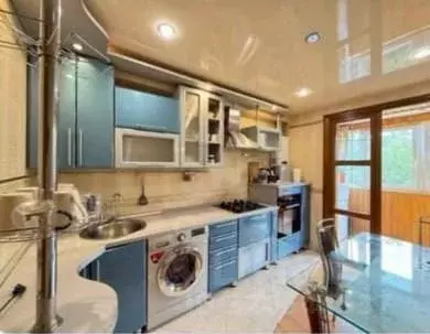 3-к кв. Кабардино-Балкария, Нальчик ул. Тарчокова, 30 (75.0 м)