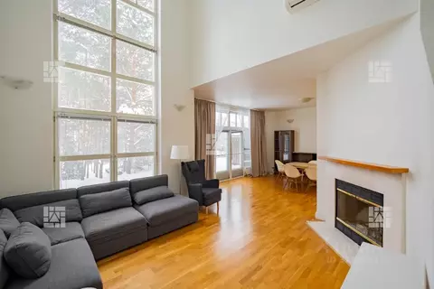 Коттедж в Москва Береговая ул., 3К12 (215 м)