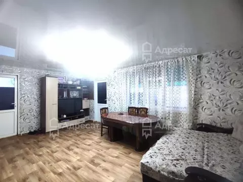 Дом в Волгоградская область, Светлоярский район, Дубовоовражное с/пос, ...