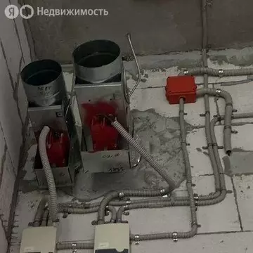 Торговая площадь (87 м)