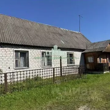 Дом в Брянская область, Брянский район, Нетьинское с/пос, пос. ...