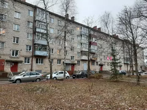 1-к кв. Ярославская область, Рыбинск просп. Революции, 58 (30.0 м)