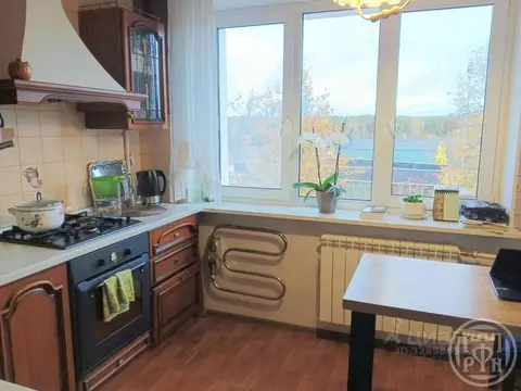 2-к кв. Ленинградская область, Выборгский район, Рощино пгт ул. ...