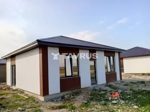 Дом в Крым, Симферопольский район, с. Первомайское ул. Амет-Хана ...