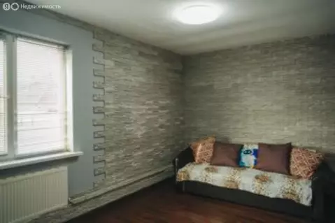 Дом в Московская область, городской округ Серпухов, деревня Скрылья, ...