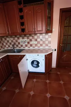 Продается 2-комнатная квартира