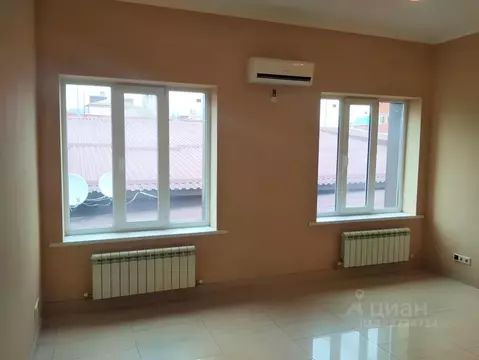 Офис в Краснодарский край, Краснодар Центральный мкр, ул. Имени ...