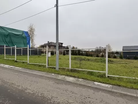 Участок в Московская область, Одинцовский городской округ, д. Большое ...