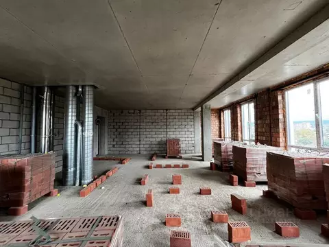 2-к кв. Кабардино-Балкария, Нальчик ул. Идарова, 176 (74.0 м)