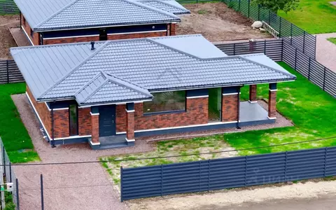 Дом в Ленинградская область, Ломоносовский район, Виллозское городское ...