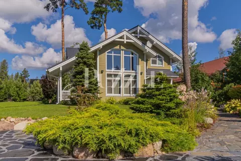 Дом в Ленинградская область, Выборгский район, Полянское с/пос, пос. ...