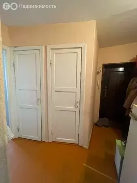 3-комнатная квартира: Уфа, Владивостокская улица, 13 (59.7 м)