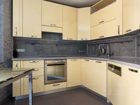 3-к кв. Ленинградская область, Мурино Всеволожский район, пл. ...