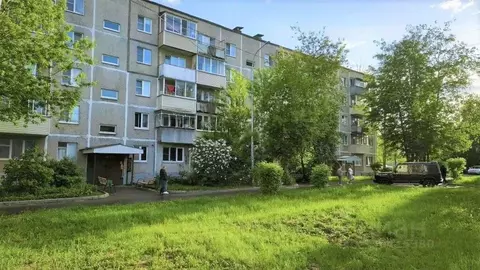 2-к кв. Москва пос. ЛМС, Центральный мкр, 23 (44.0 м)