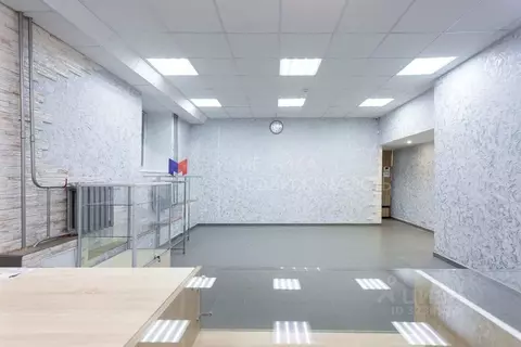 Помещение свободного назначения в Тюменская область, Тюмень ул. Щорса, ...