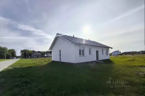 Дом в Калининградская область, Гурьевский муниципальный округ, пос. ...