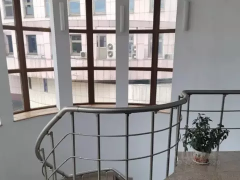 Офис в Москва Космодамианская наб., 52С10 (266 м)