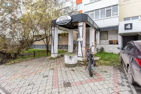 Помещение свободного назначения в Тюменская область, Тобольск 8-й мкр, ...