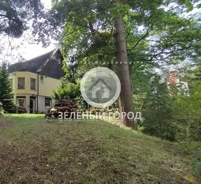 4-к кв. Калининградская область, Светлогорск ул. Горького, 2 (106.0 м)