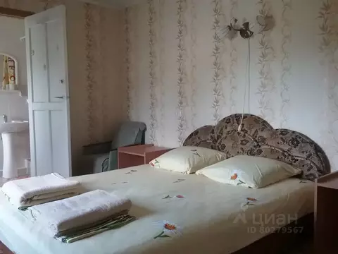 Комната Крым, Феодосия пер. Станционный, 11